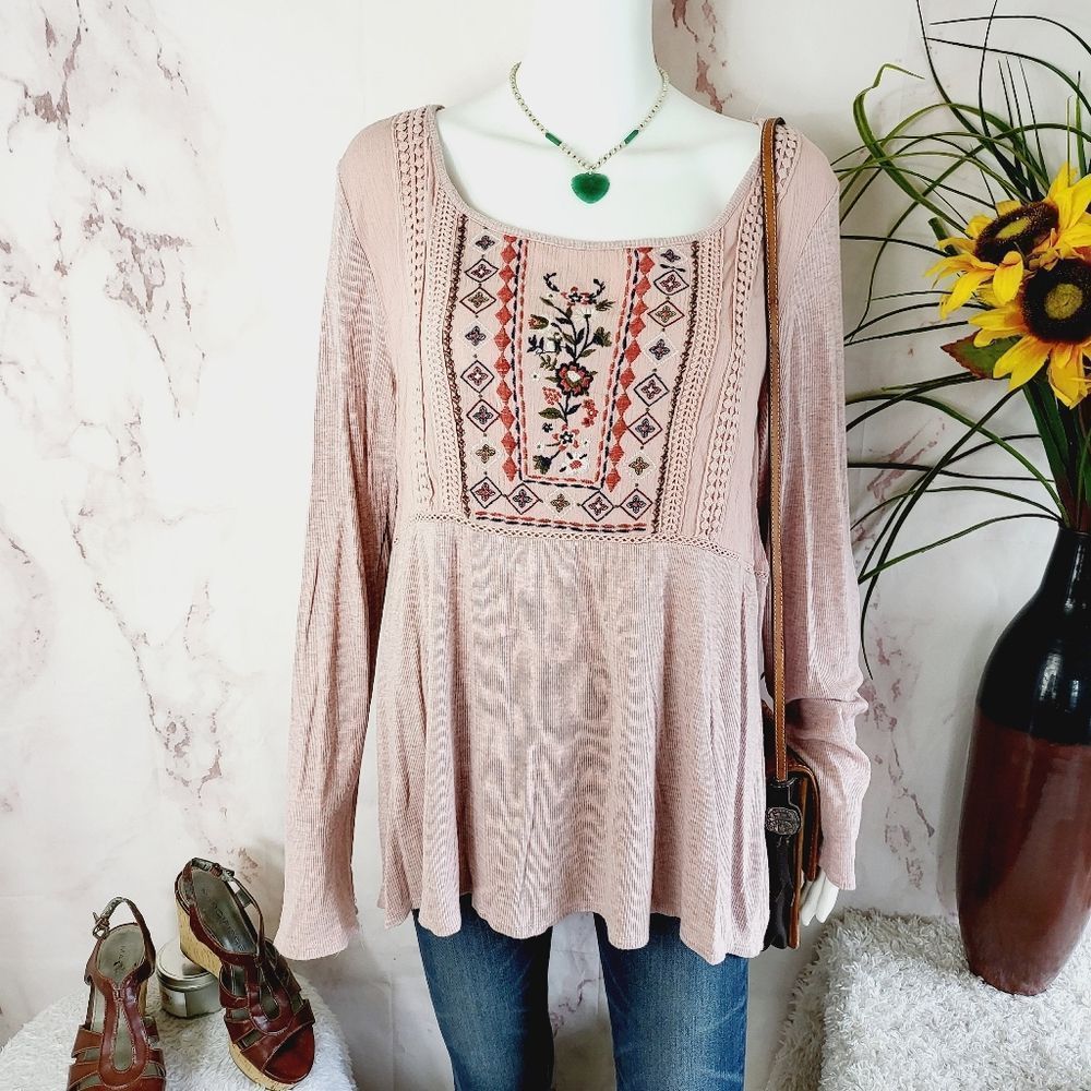 Artisia pretty rib knit boho top